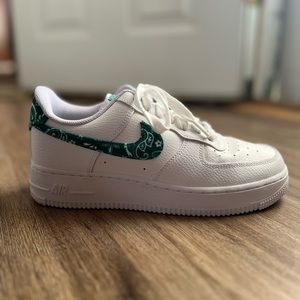 Nike Air Force 1 ‘07 Essentials ‘Green Paisley’